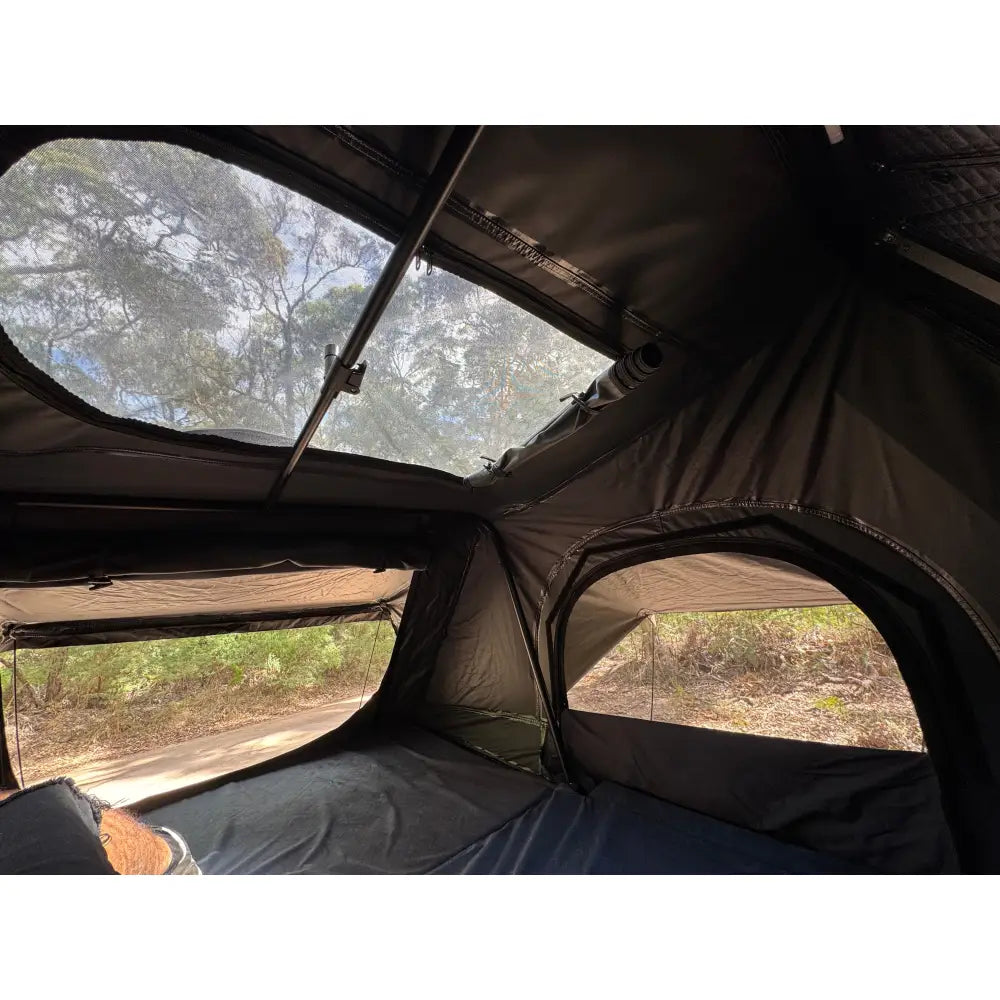 Canyon Off-Road 2 Person Hard Shell Rooftop Tent 1.6M (CAN-625-H)