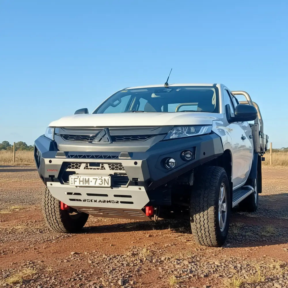 Rockarmor Rock Pack, Mitsubishi Triton Mr 12/2018 - 02/2024 | GT Hoopless Bullbar + Rock Sliders - Rock Pack