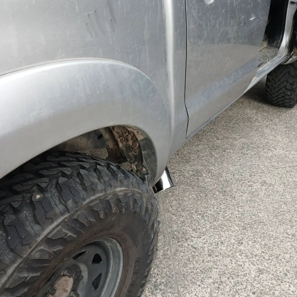 Toyota Hilux N70 4’’ Dumpy Side Exit